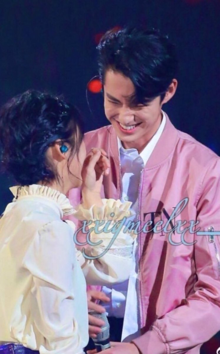 xiaoningjiao's tweet photo. “The eyes chico, they never lie”

Still the same, always. ✨

#DiYue #棣月 #DylanWang #王鹤棣 #ShenYue #沈月 https://t.co/IdOCIuWWKY
