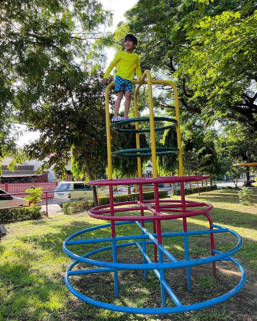 paulaguinto's tweet image. Well, yellow there, little fish. 🐠 #whereisluca instagr.am/p/CgGThghP3u-/