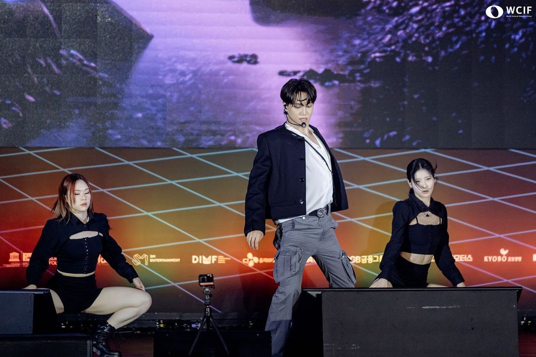 Hereiam_cafe's tweet photo. hwan_kevin instagram 

하트, 댓글 많이 남겨주세요 💛
https://t.co/2nbq6GTJpa

#엑소카이 #EXO #KAI #jongin #김종인 #카이 #カイ #WCIF2022 @weareoneEXO @WCIF_World https://t.co/S09apfdW0x