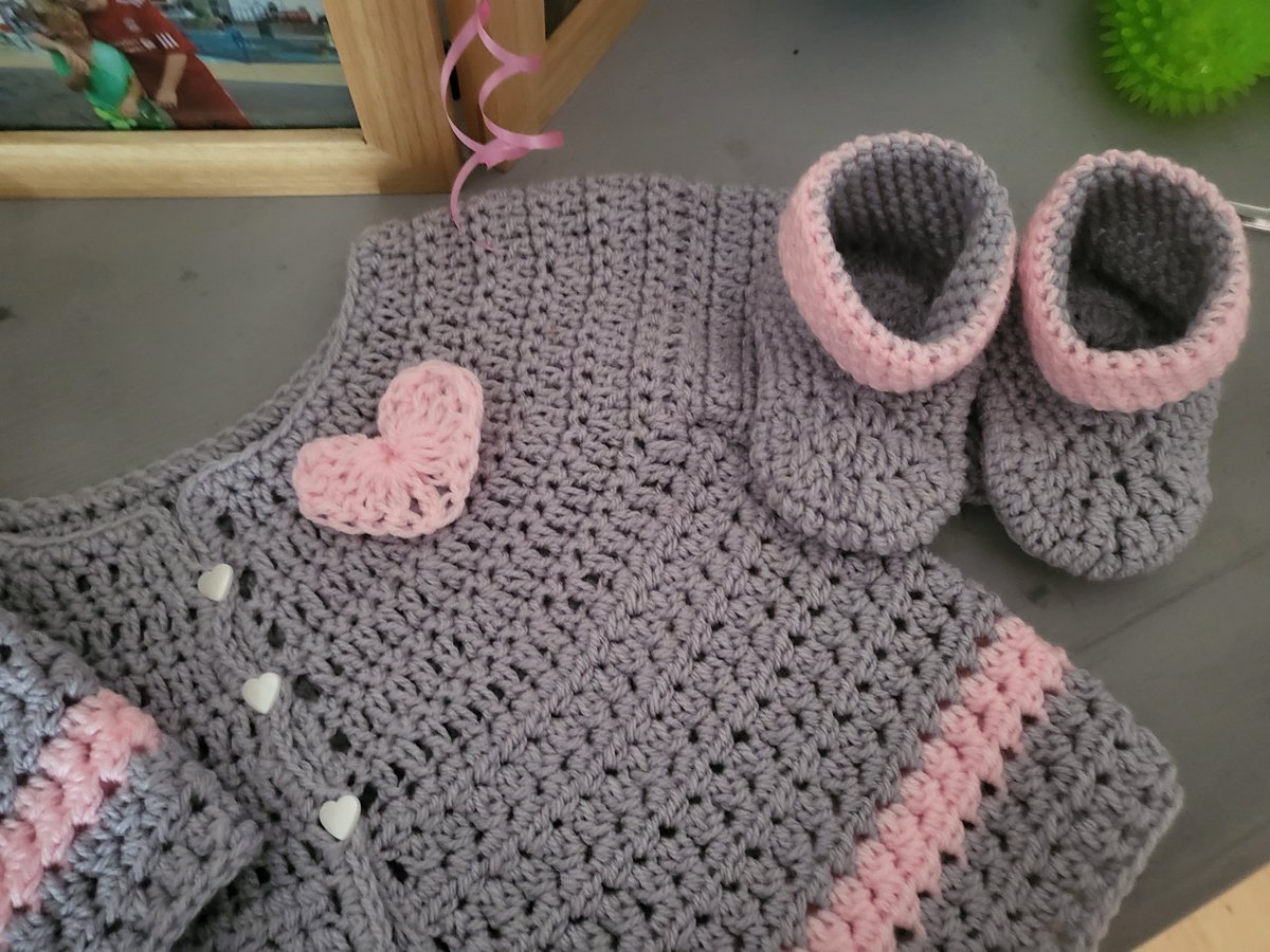 laverysm's tweet photo. Beautiful baby girl set #MadeWithMarriner https://t.co/wdDhYWAw3R