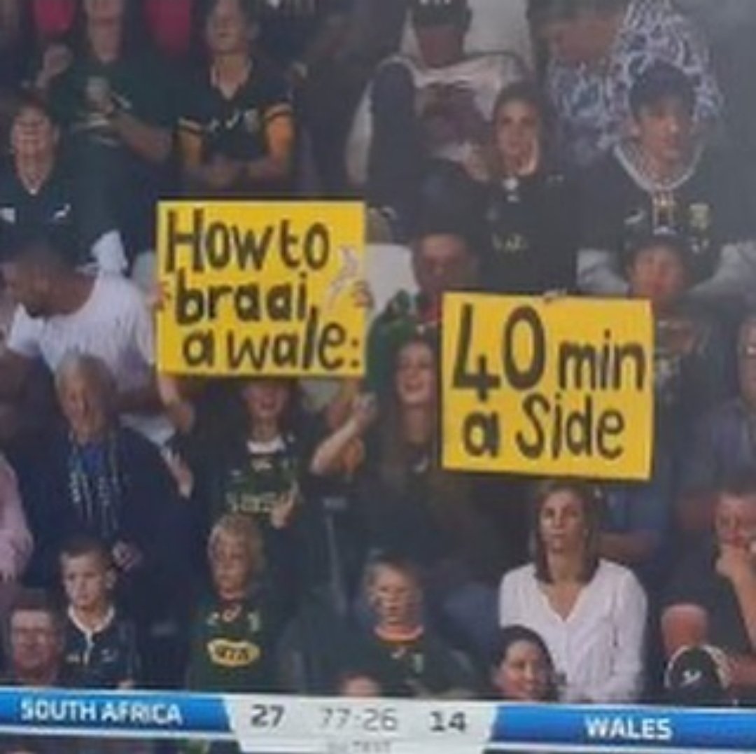 BraaiBoy's tweet photo. My favorite TV moment from yesterday's game... does anybody know who these legends are?
#SAHumour #Braai #GottaLoveIt #HeeltydSpeeltyd #LetsMeat https://t.co/DbQRt1wqt8
