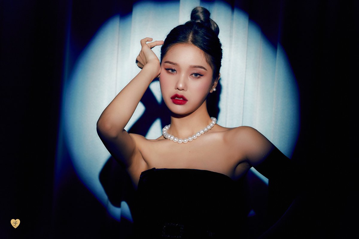 theseoulstory's tweet image. Brand reputation for female idols in the month of July:

1) OH MY GIRL Arin
2) BLACKPINK Jennie
3) TWICE Nayeon
4) OH MY GIRL Mimi
5) aespa Winter
6) aespa Karina
7) BLACKPINK Jisoo
8) SNSD Taeyeon
9) Red Velvet Joy
10) SNSD Seohyun

Source: news.jtbc.joins.com/article/articl…