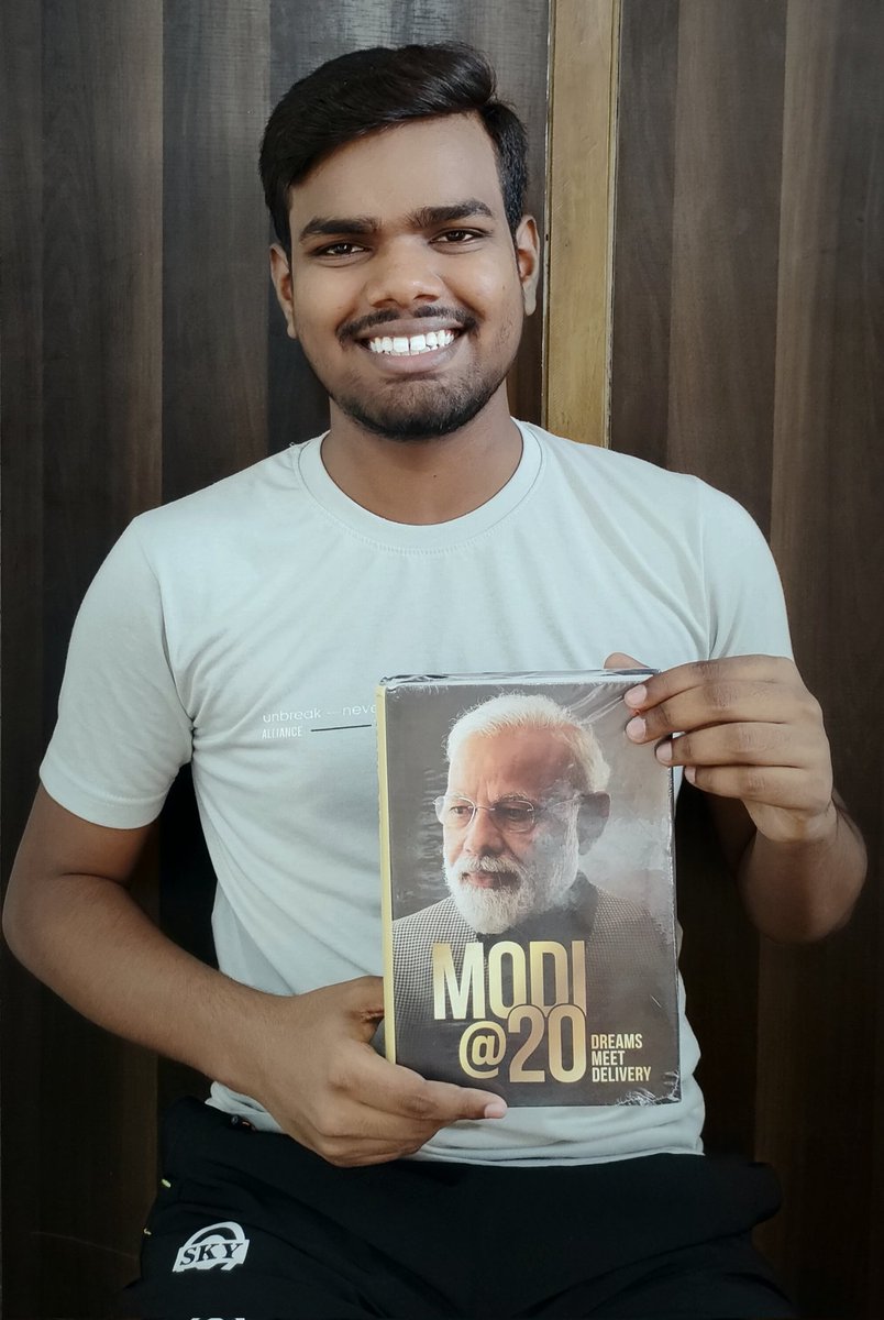 Rajvansh132's tweet photo. आदरणीय प्रधानमंत्री श्री @narendramodi जी के ऊपर लिखी गई पुस्तक Modi@20 के साथ भाजपा कार्यकर्ता @Bhupenderprata8 जिला सोशल मीडिया सह प्रमुख जिला बाहरी दिल्ली
आप सभी से विनम्र निवेदन है कि इस पुस्तक का अध्ययन अवश्य करें। #Modi4PM2024 #modibook #bjpdelhi https://t.co/KtNUeFeQgy