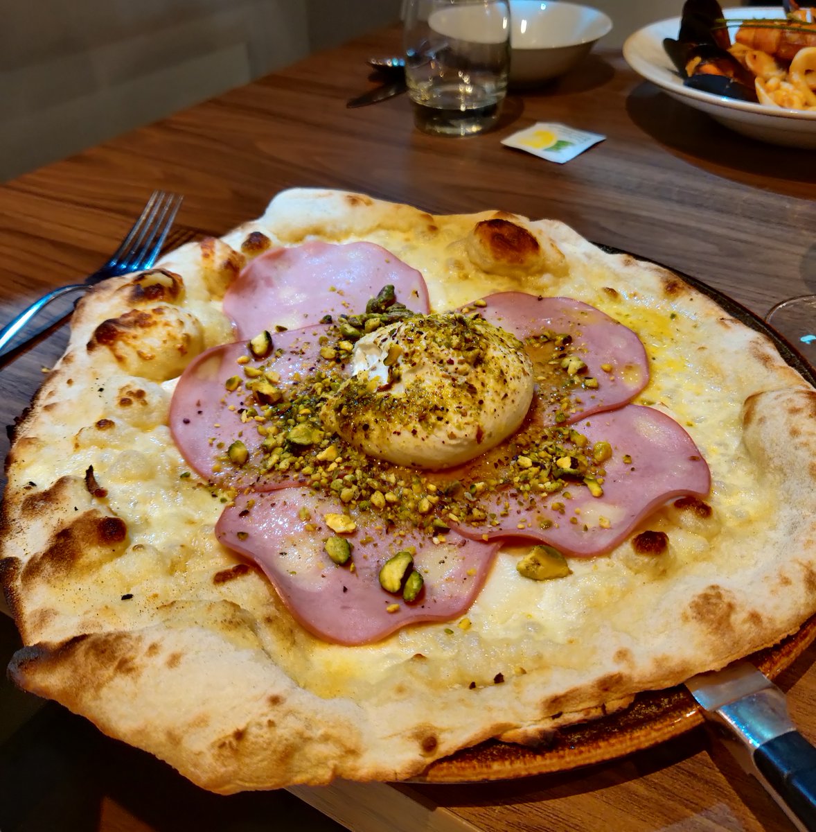 MammaLinas's tweet photo. Try something a little different👌🏼
Like this tasty Bologna Pizza! No tomato sauce, just fresh creamy burrata with pistachio, mortadella and mozzarella and a touch of olive oil😍 Unique and incredibly tasty!
#cardiff #welsh #cardiffitalian #italiancardiff #cardifffood https://t.co/519MnIJvQ7