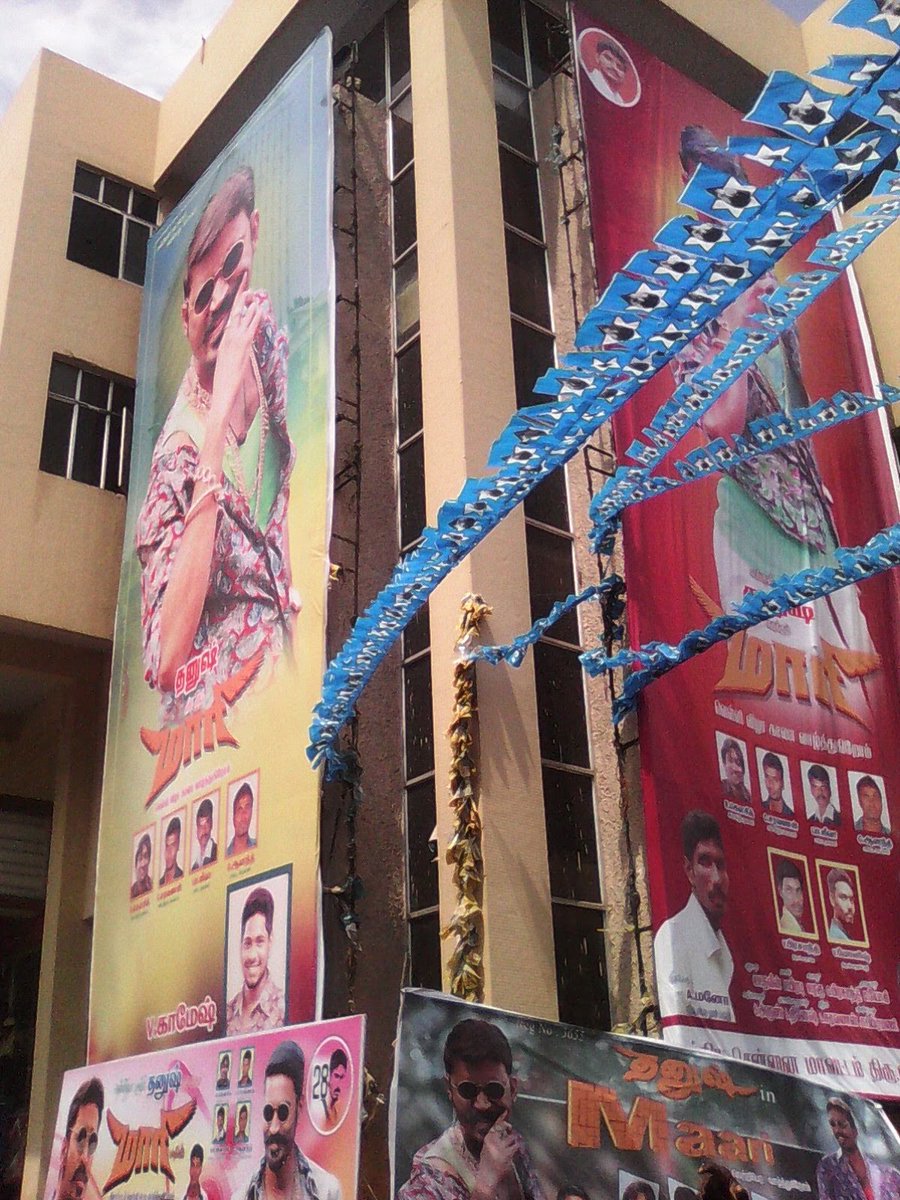 Vignesh_23_'s tweet photo. #Maari Is A Vera Level Celebration Movie For Our Thalaivan @dhanushkraja Till Date 🔥😎
#7YearsOfMaari #7YearsOfBrandMaari https://t.co/qK1G4vAHip