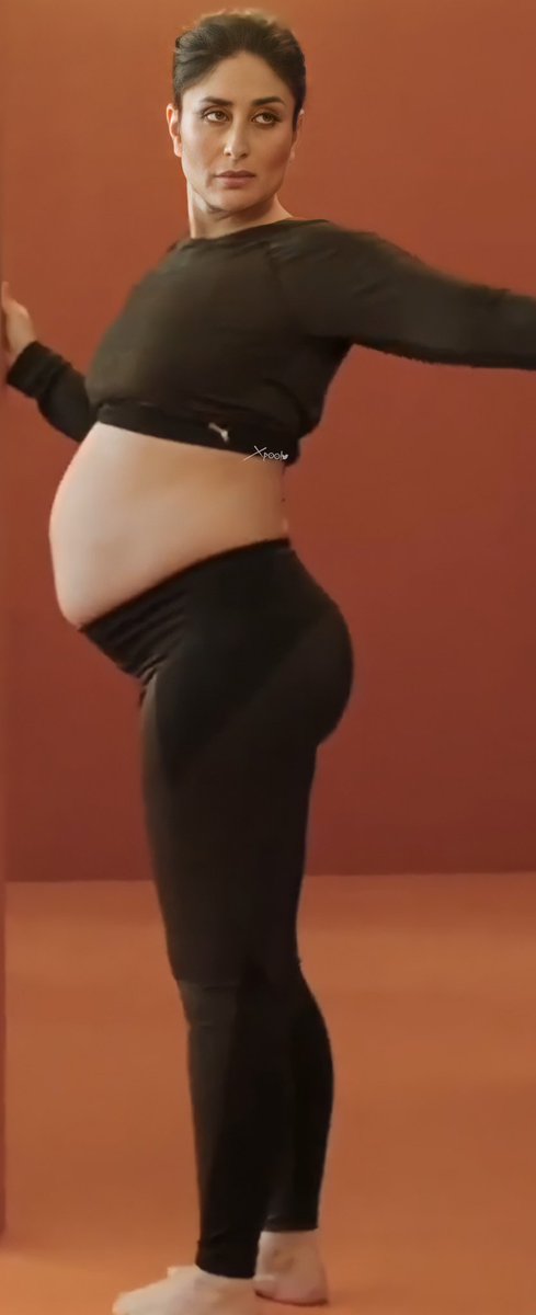XPooluniverse's tweet photo. Kareena Mommy 🍑
#kareenaxpool #Milfxpool https://t.co/6I8jQKLUAl