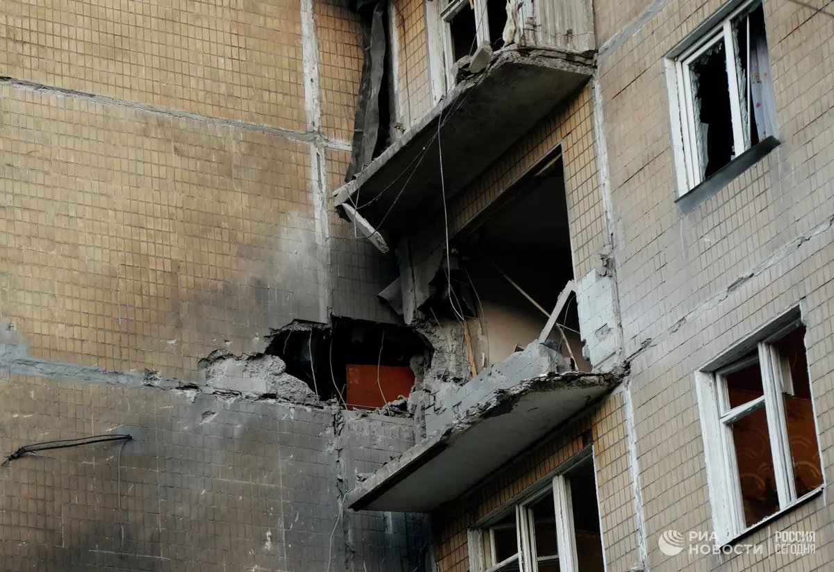 донецк киевский район обстрел 2022. обстрел донецка 29. 01. обстрел центра донецка 155 мм. 01.