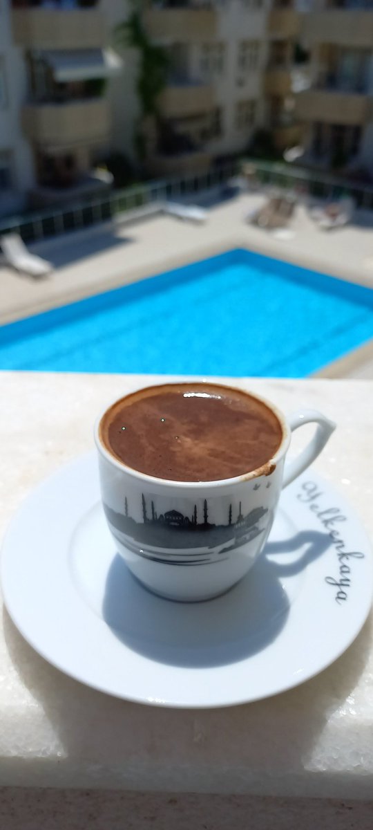 Günaydı..☕️🚬