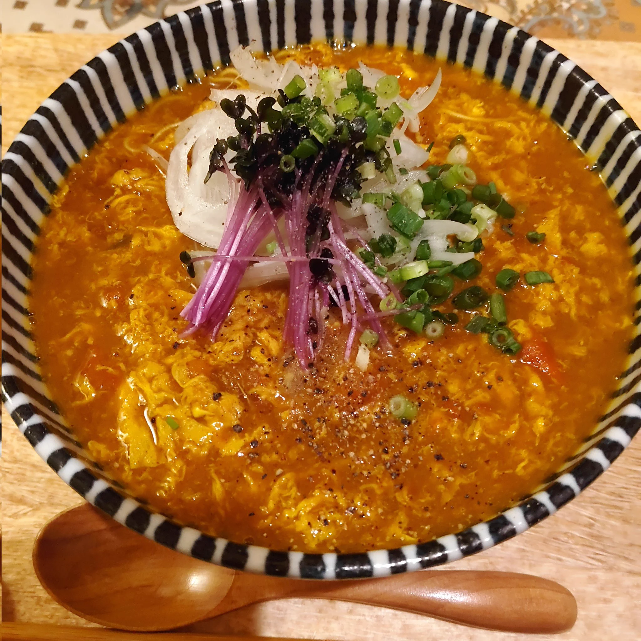 @syokojiro 先日のカレーの鍋肌スープに✨
カレーそうめんやってみました美味しかったです(^o^)👍 
美味しかったです🙏 