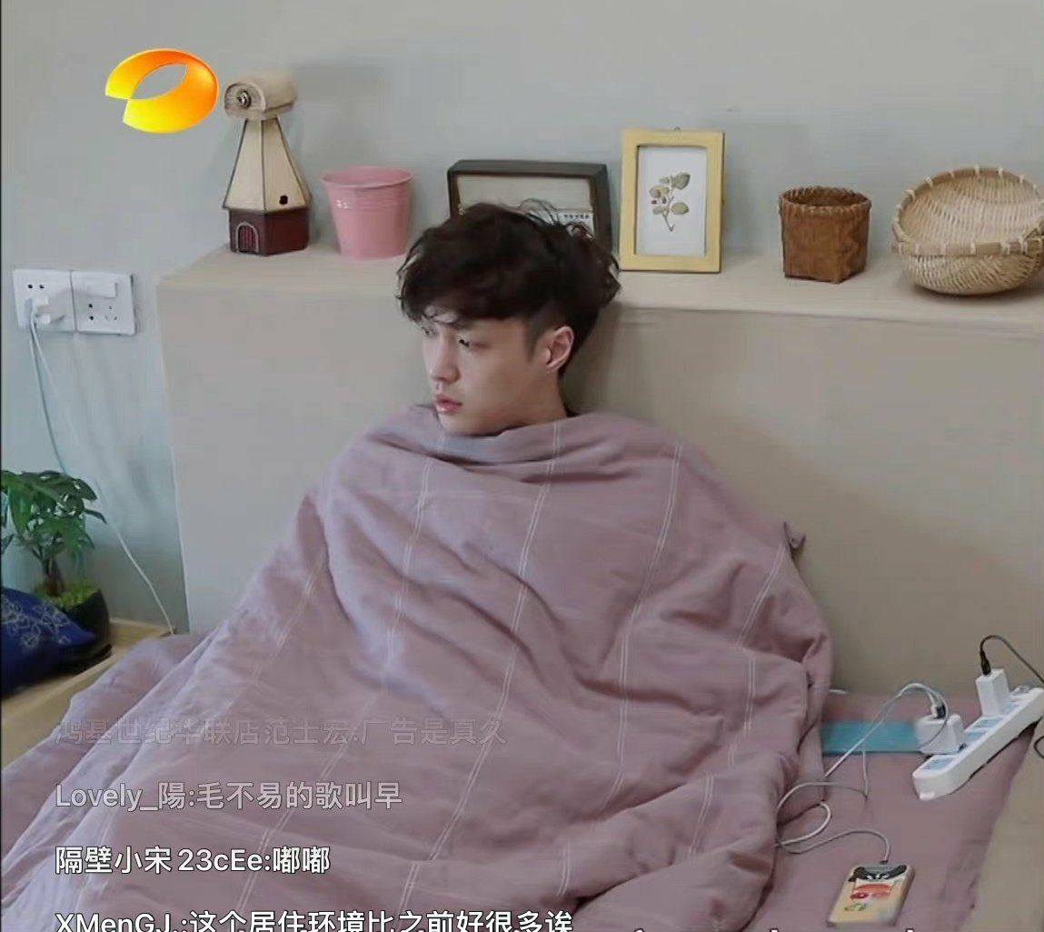 _MeowEXOL_'s tweet photo. اریا اینجا کسی هست که فتوکارت 🦋دفتف ییشینگ🦋 داشته باشه و بخواد با بکهیون عوض کنه؟
I vote for #ExoKPop at the #KCAMexico 
#EXO @weareoneEXO https://t.co/aF4u59SVUK