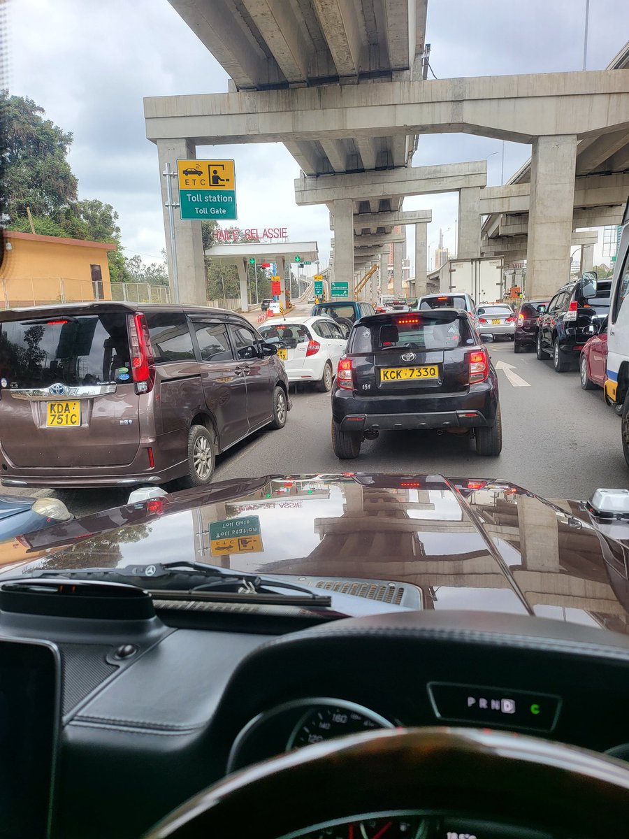 ahmednasirlaw's tweet photo. Kenyans including myself CONSCIOUSLY REFUSING to use Nairobi Expressway because of the corruption and opaque nature of the project... https://t.co/4jNhfTHYJW
