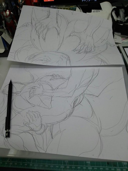 あーでもないこーでもないと描いてみた時、結局8割くらいは最初に描いたものに戻る事が多いですね。自分を納得させる作業なんでしょう。面倒ですが。 