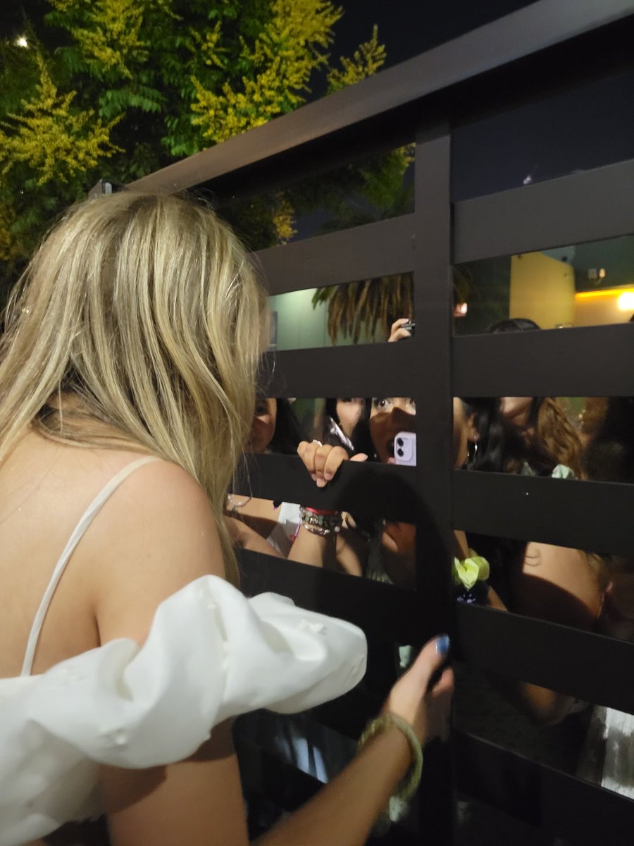 johana 🐾 tweet media