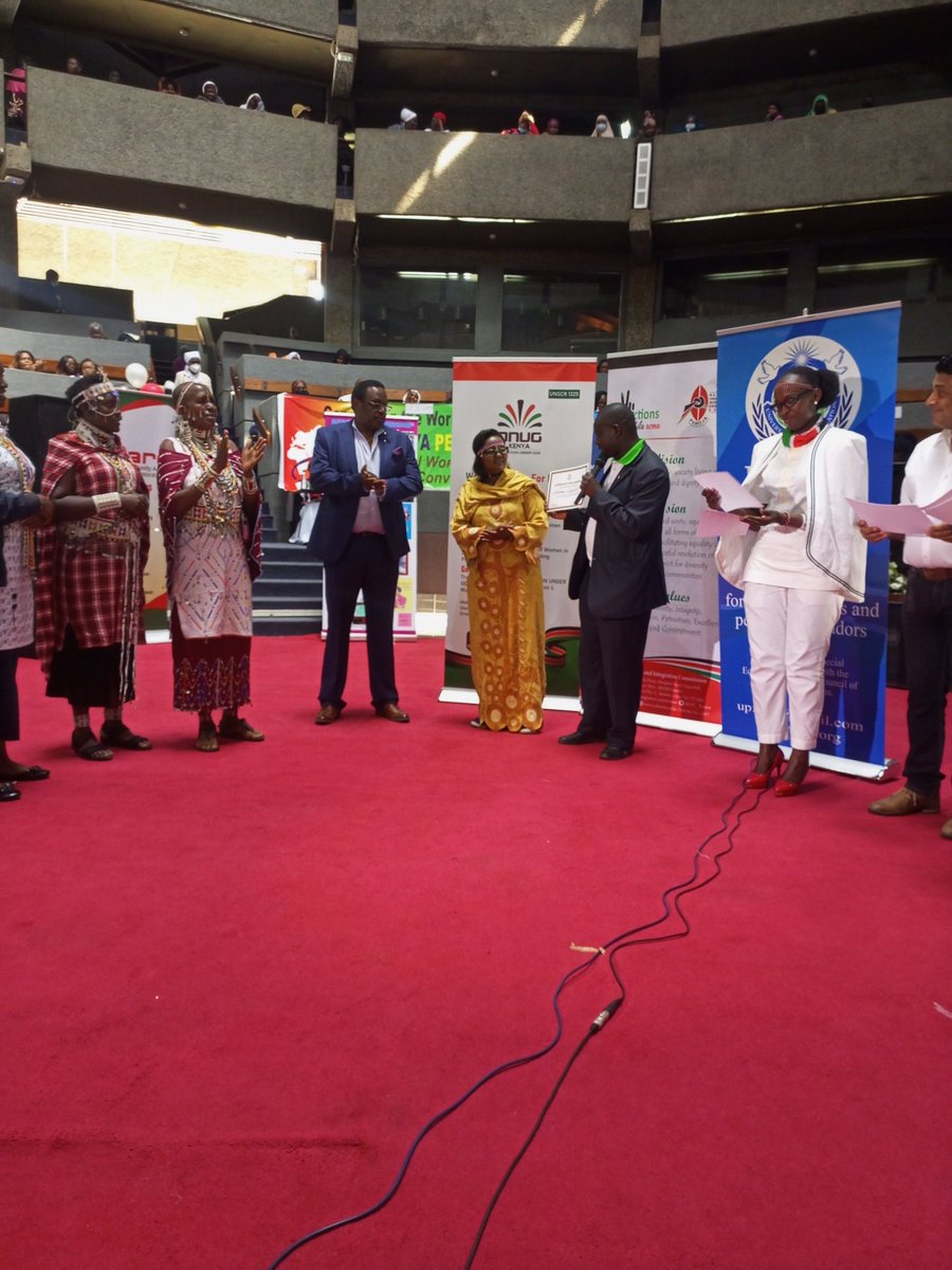 DapKWomen's tweet photo. Madam Kevinnah Loyatum NEC member Got Awarded yesterday as Peace Ambassador she has been in the forefront in changing the lives of girls and women in Porkot, and extended to the entire East Africa @EugeneLWamalwa @wamunyinyi @HonEseli @DapKWomen 
#Uchaguzibilaubaguzi
#Amanikenya https://t.co/LYNncwuxQK