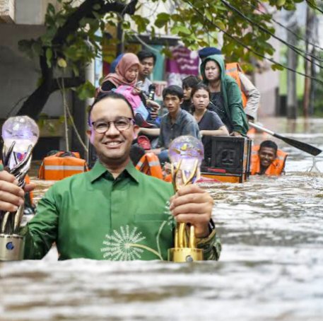 Banjir Penghargaan..
Bahagia gabenernya..
Berenang-renang warganya..
