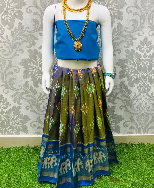 ikkat_Adda's tweet image. 🌺 #ikkatLehangas #PochampallyLehengas #ZeroSize #Handloom
🌺 Age 3 to 8 years
🌺 #Lahenga = 1.7 mt
🌺 Blouse = 75 cm
👉Whtsp - bit.ly/3b4gXn5

👉Contct/whtsp - 7659015166
👉Instgrm - @ikkat_ka_adda
👉Fb - @ikkat_ka_adda
#boutiquelehengas #indianlehengas
#lehengashopping