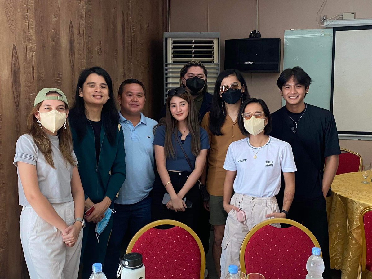 Team_Dustine's tweet photo. Handa na ba ang mga taga Santiago City?

Hali na kayo at abangan natin ang Gabi ng Pasasalamat dahil makakasama natin mamaya ang @BenAndBenMusic at iba pang artists.

#DustineMayores | @dustinemayores9 https://t.co/2QiP1bzxyA