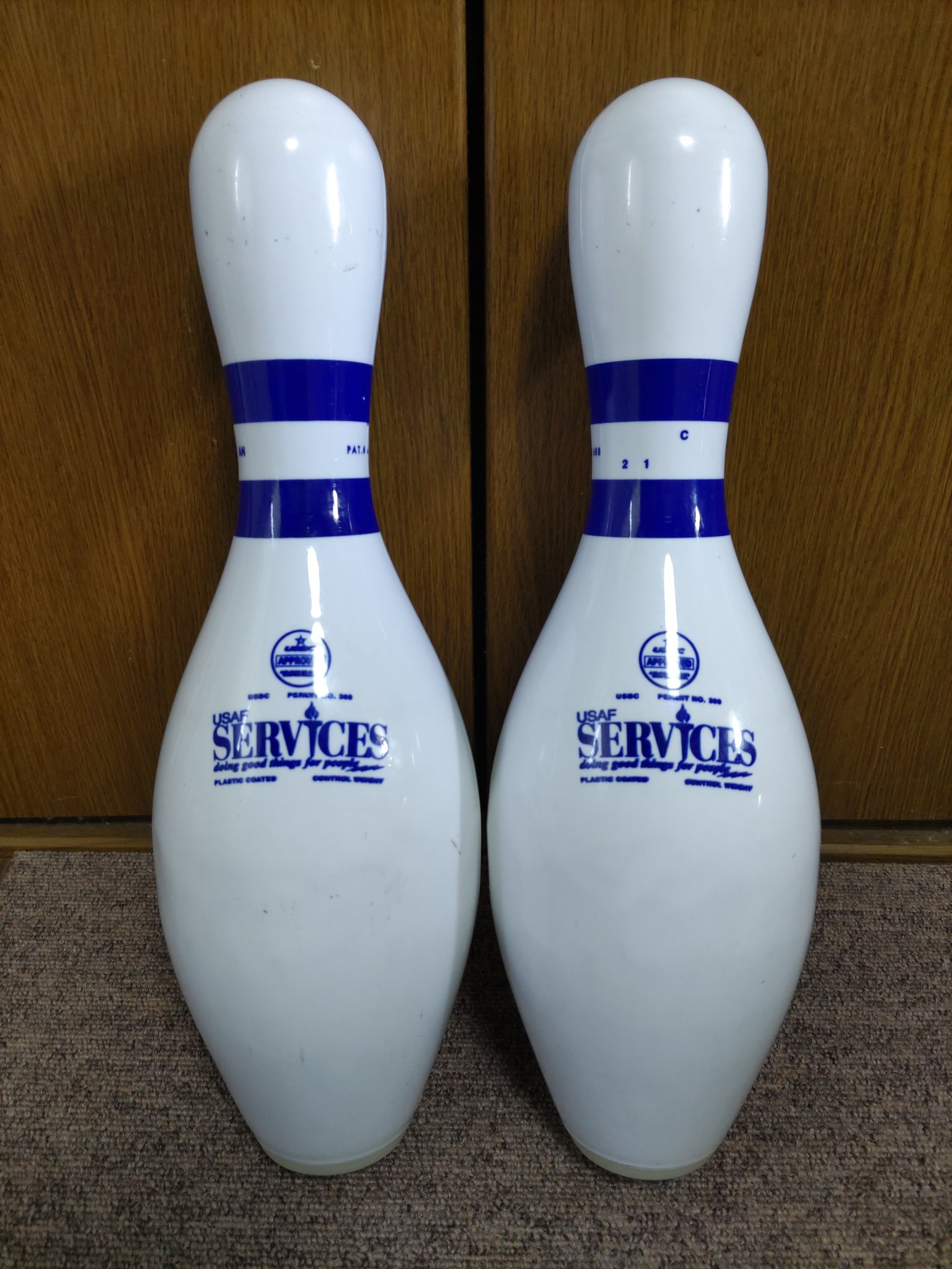 ボウリングピン　USA製品　　　  　　　ハッピーバースデー    2本です。 ボウリングピン USA製品 ハッピーバースデー 2本です