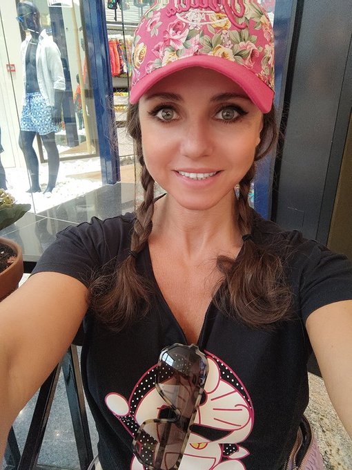 Buona domenica 👋🌺😽 #silviabianco #dubai #vegangirl #globetrottergirl #happygirl https://t.co/Yay9gtB<a href="/tag/silviabianco"class="tags">#silviabianco</a><a href="/tag/dubai"class="tags">#dubai</a><a href="/tag/vegangirl"class="tags">#vegangirl</a><a href="/tag/happygirl"class="tags"><span>#happygirl</span></a><a href="/tag/globetrottergirl"class="tags"><span>#globetrottergirl</span></a>
