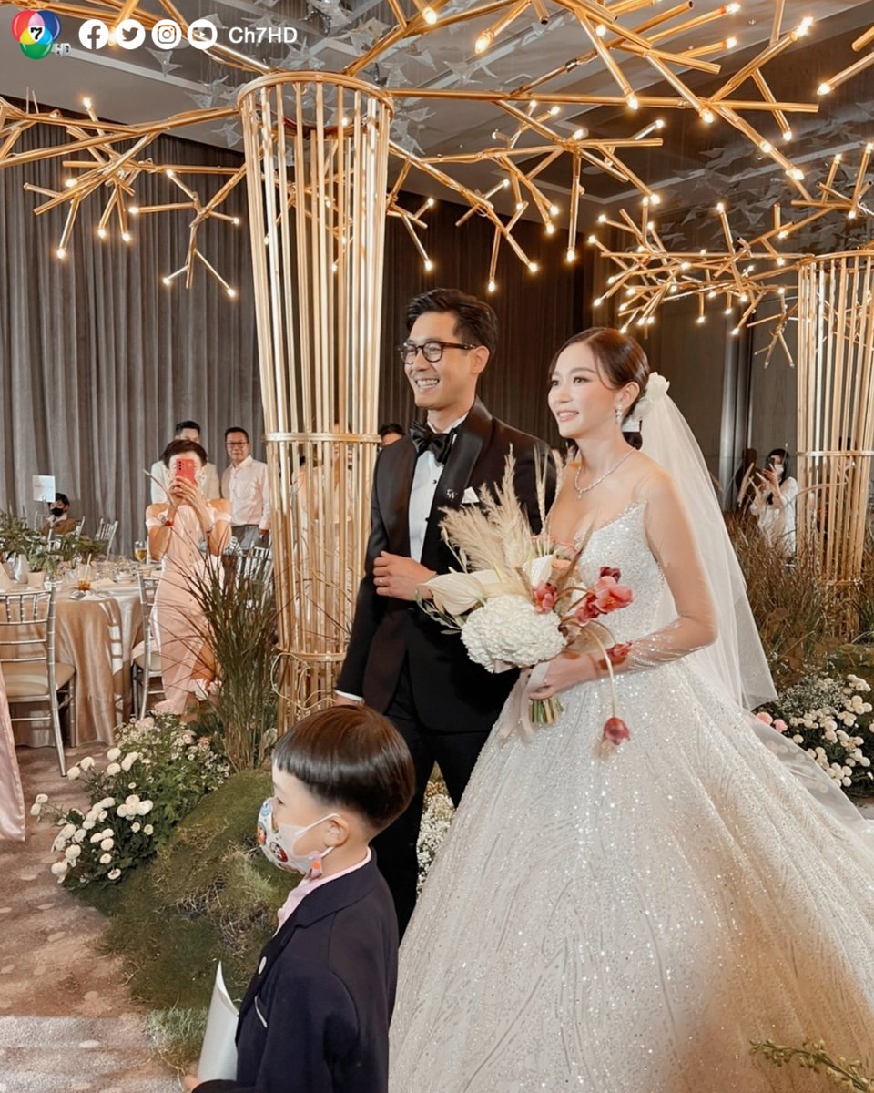 Ch7HD's tweet photo. ขอแสดงความยินดีกับ #เวียร์วิกกี้ บ่าวสาวในวันนี้ค่ะ 💕

#vw_wedding
#เวียร์ศุกลวัฒน์
#วิกกี้พีมนต์ญา https://t.co/EmOtghmOsr