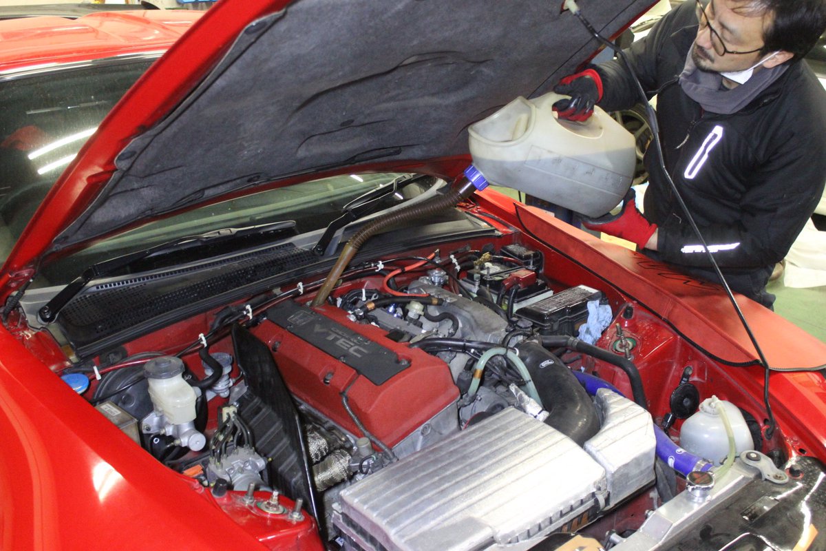 MANABOON_SNS's tweet photo. オイル交換です🛠
#s2000 #manaboon #ap1 #f20c #jdmcars #vtec #vtecsociety #vtecsound #vtecculb #mugenpower #motys #wakos https://t.co/3tmkqLRiR6