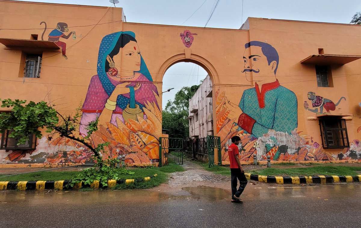 ndcnn's tweet photo. A lovely monsoon walk through the brilliant Art District of Delhi led by @dushyant_delhi
#SundayMorning #weekendvibes #umbrellasout #LodiColony https://t.co/k2subuqfGb