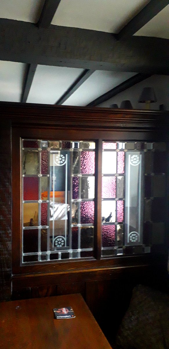 LZellas's tweet photo. This used to be the Snug. Glyn y Weddw Arms,Llanbedrog. 
#SpecialSundayWindow #NiceWindow https://t.co/cNsAJ1OVmC