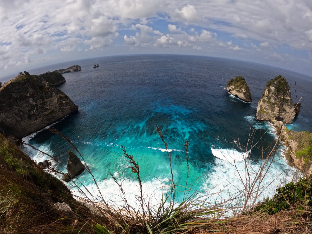 euniceapril's tweet photo. Diamond Beach, Nusa Penida CANTIK BANGET TERHARUU❤️❤️❤️ https://t.co/Y6Fy9q1GKt