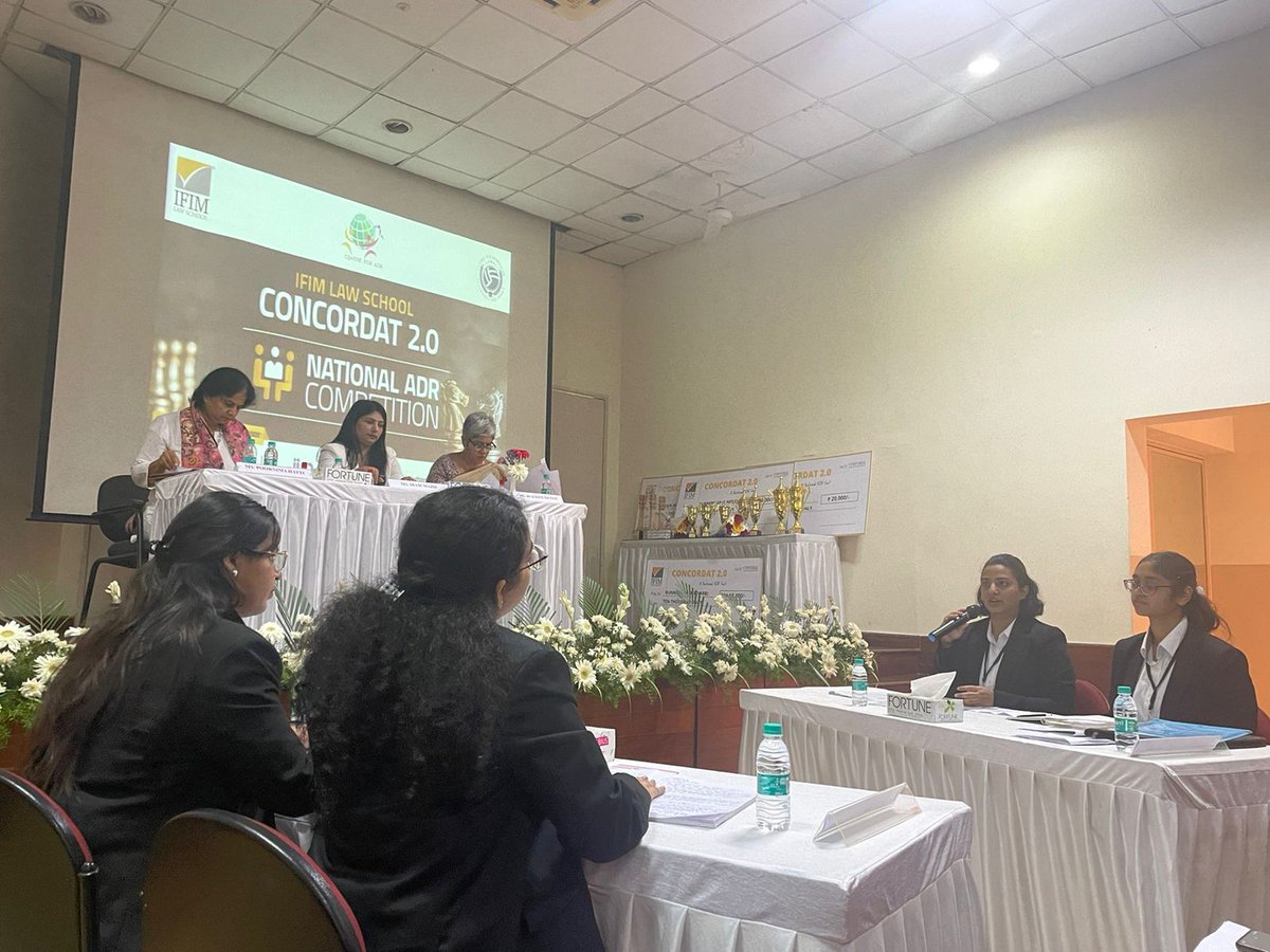 Concordat_'s tweet photo. Final Round C- Neg

Judges Present -Ms Poornima Hatti, Adv Iram Majid, Ms. Rukmini Menon

Judges briefing, and parties started their negotiations with their opening statements. https://t.co/UVVlbRgZXw
