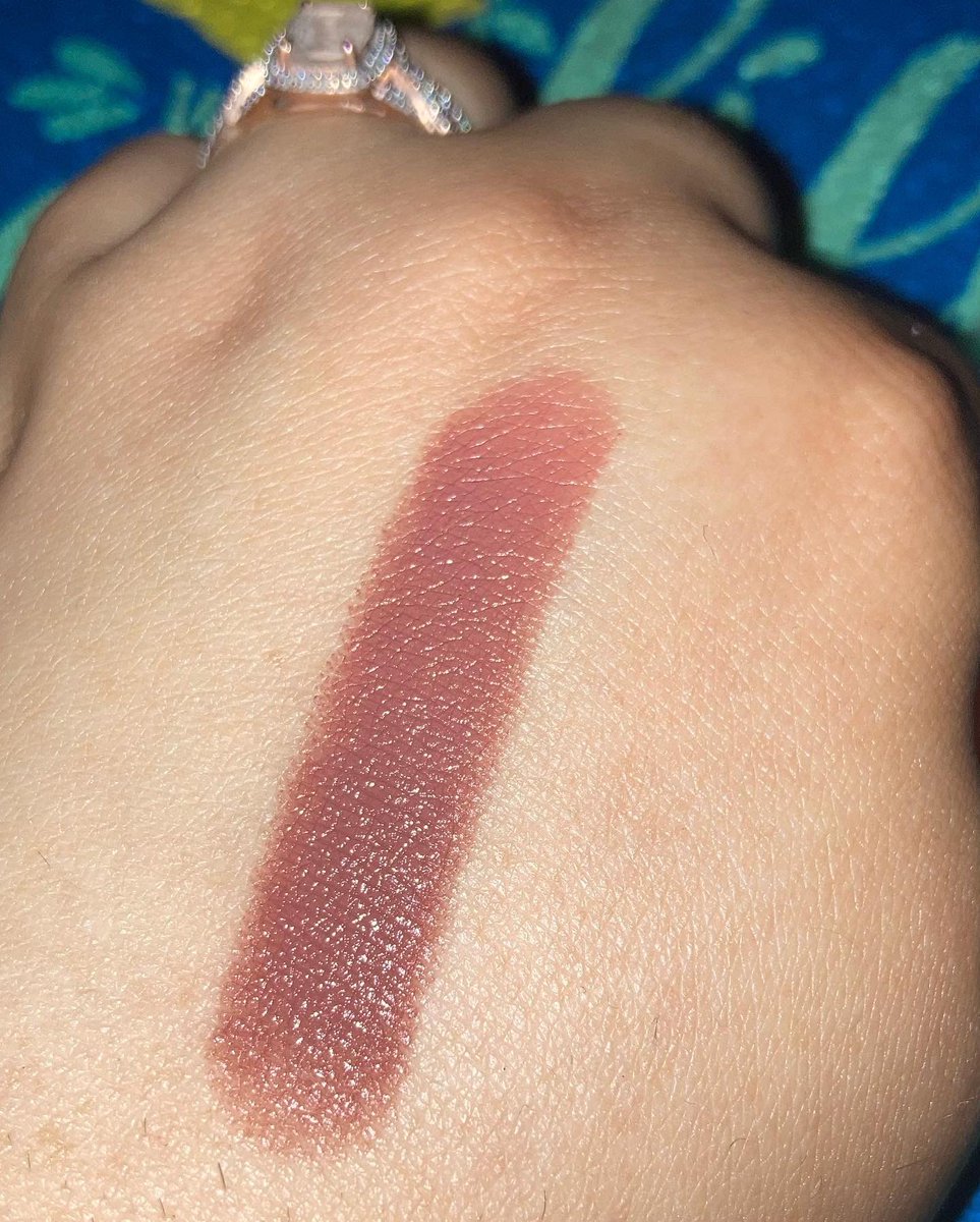 MermaidChas07's tweet photo. 💄shade: Carmen almost completely sold out. Shop CLMCOSMETICS to order your next summer 💄 or ✨. All products are $12 or 2 for $20. https://t.co/gj2VUUCUhV
