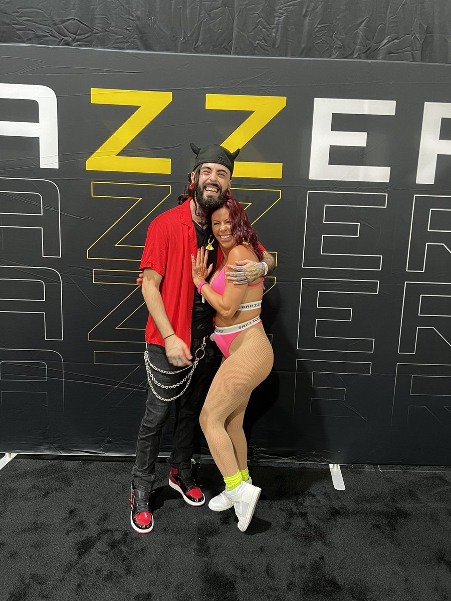 Alexis fawx World ®️ tweet media