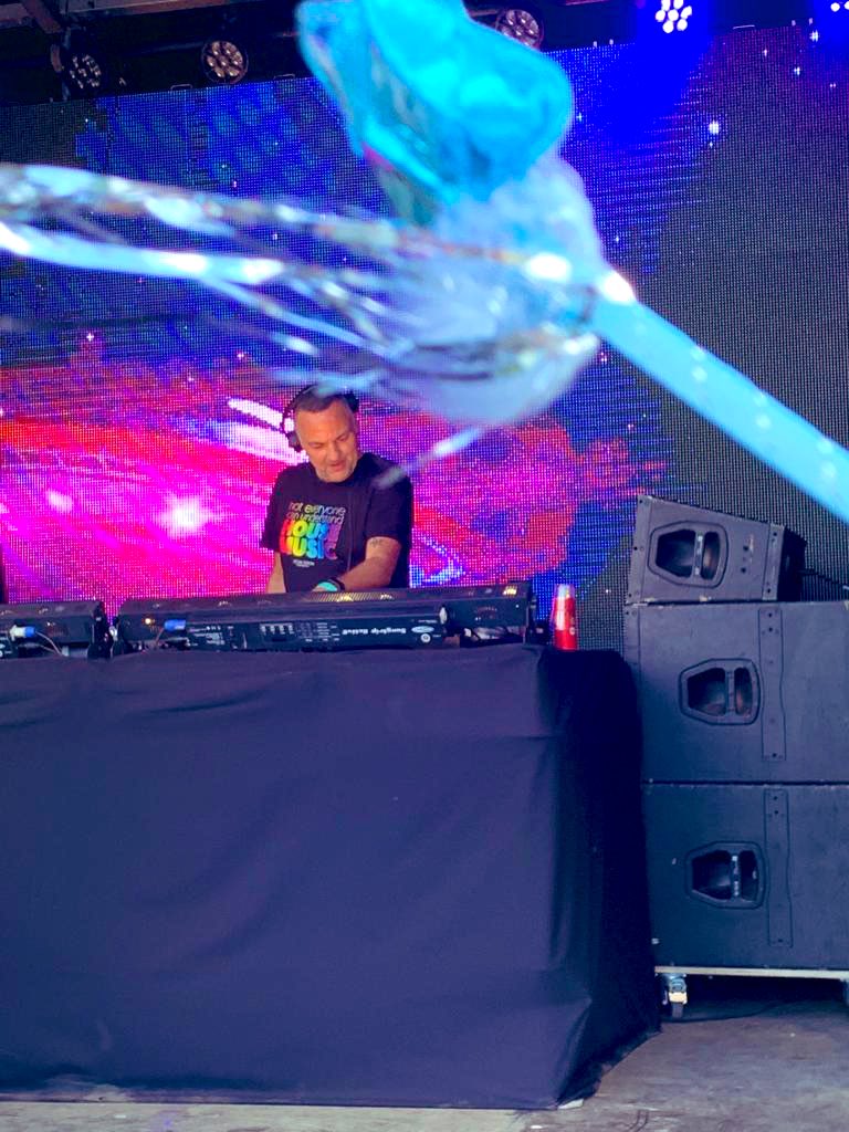 OGosseries's tweet photo. #Tomorrowland @tomorrowland 2022 #oliviergosseries #tmlrum #radioultramodern https://t.co/01JL0tzn97