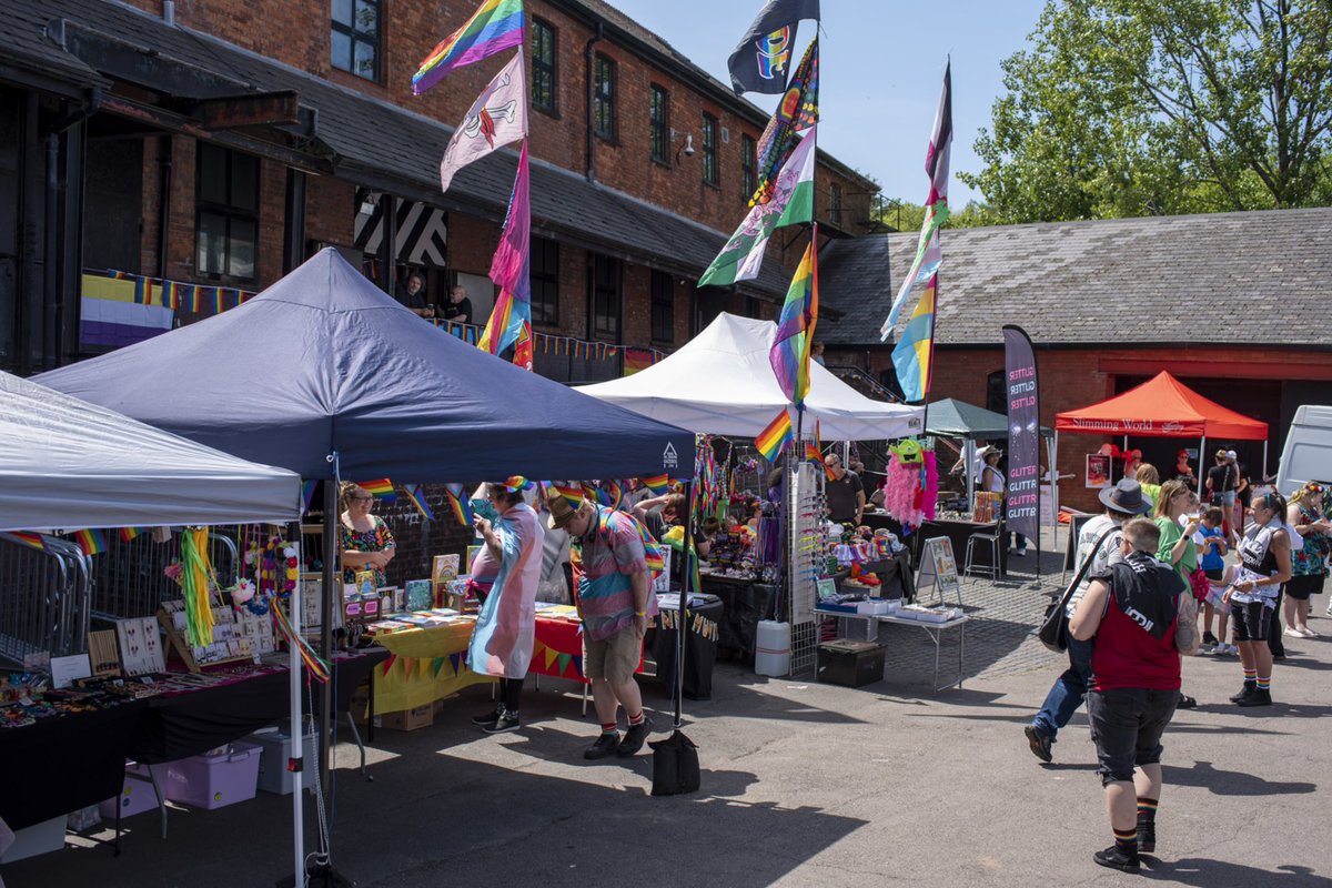 ADowlingPhoto's tweet photo. Wonderful event celebrating @RCTPride at @TheFactoryPorth this weekend 🏳️‍🌈 Free entertainment, wonderful food stalls and a whole load of truly inspirational people ❤️ #LGBT #Pride #RCTPride https://t.co/jkEKilciGz