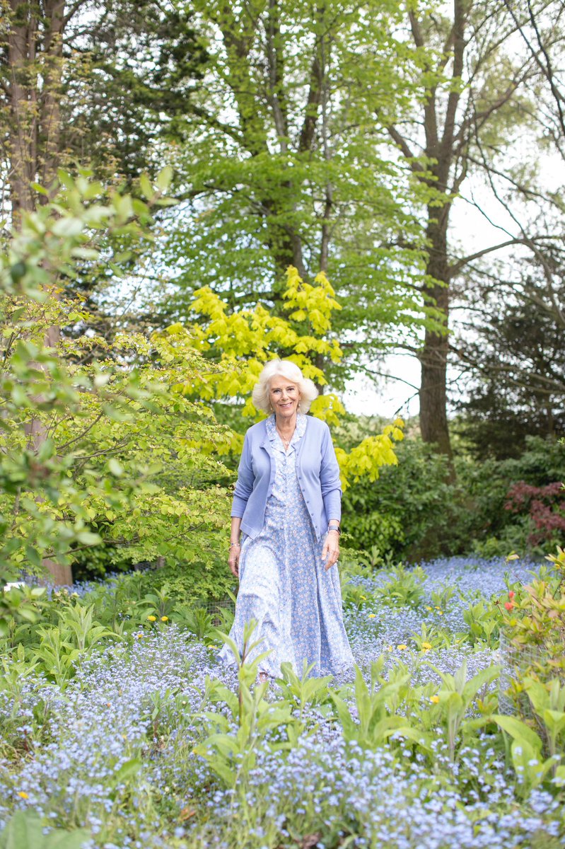 Wishing a very happy 75th birthday to The Duchess of Cornwall today! 🎂