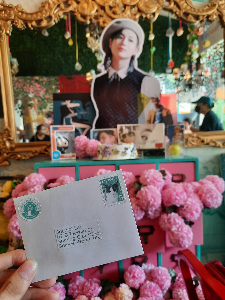 shawolacademyph's tweet photo. Our Seatmate Taem Project is still ongoing! #SWAPH is here right now at Vanilla Cafe for the I Care You ~ Taemin Day Party!
#HappyTaeminDay https://t.co/yCF9qb5a5C