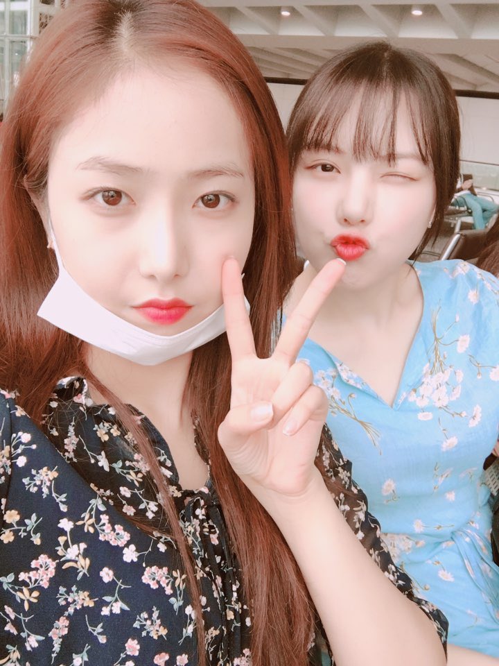 yerinhour's tweet photo. @sinbhourly
#YERIN #예린 #정예린 #GFRIEND #여자친구 @YERIN_OFFICIAL_ https://t.co/3huF4E5Oah