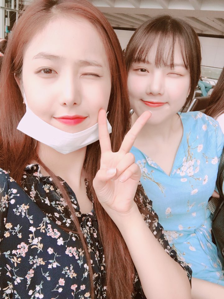 yerinhour's tweet photo. @sinbhourly
#YERIN #예린 #정예린 #GFRIEND #여자친구 @YERIN_OFFICIAL_ https://t.co/3huF4E5Oah