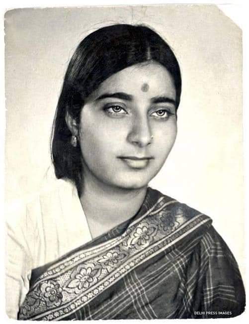 VinitKJain's tweet photo. Colour Restoration & Enhancement of rare image of Smt. @SushmaSwaraj Ji.
@governorswaraj @BansuriSwaraj
#colorrestoration @Photoshop #Creative @BJP4India #sushmaswaraj https://t.co/VG6fzKa84a