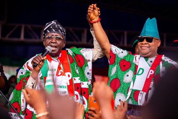 #Ekitidecides2022 Muslim-Muslim ticket, and then you are associating yourselves with Zazuu of all musicians. Nigeria is obviously a joke to APC. Congrats Ademola Adeleke!
