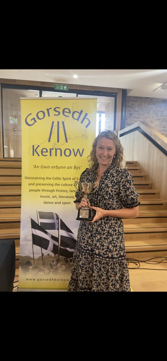 Beyond chuffed that #ZedandtheCormorants not only won the #HolyerAnGof YA award last night, but the Ann Trevenen Jenkin cup! Thanks to @ArachnePress for nominating; the judges @GorsedhKernow; & @kresenkernow & @TiffyTrus for hosting this fab celebration of Cornish literature.