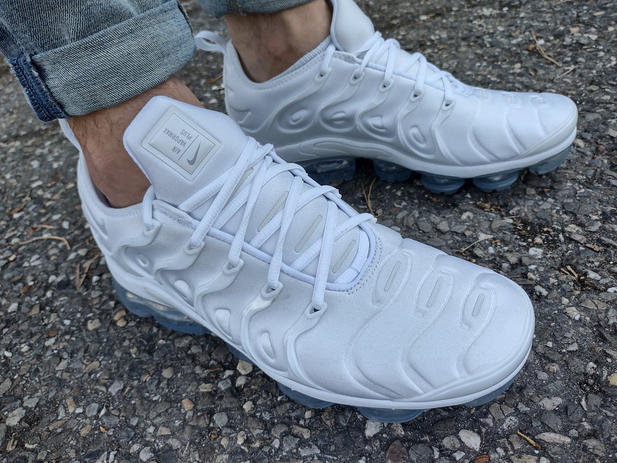 WetWaterman's tweet photo. A warm welcome to my new Vapormax Plus! https://t.co/YnkvPDO9af