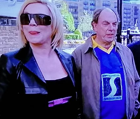 Never one to miss with a bit of Dons product placement on New Tricks, 
Happy 76th birthday Alun Armstrong! 