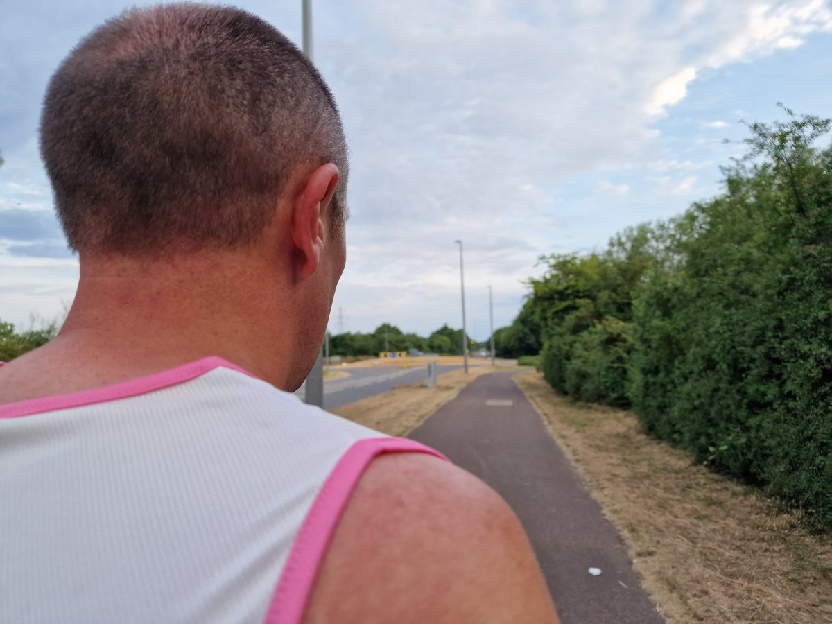 kmfoundation26's tweet image. @BenMoorhouse_ #londontomanchester Sunday morning still going after a full nights walk with no sleep. @derek_beaumont @MancWorldUK @MFH_Research @MCR_SB_Research @Pulse1Radio @Bewildered_Dad @DailyMailUK @tommys @HxCourierTom