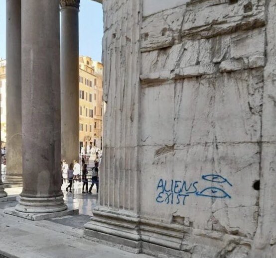 LukaFallica's tweet photo. E speriamo ti si portino via
#Pantheon https://t.co/bGdav78iQs