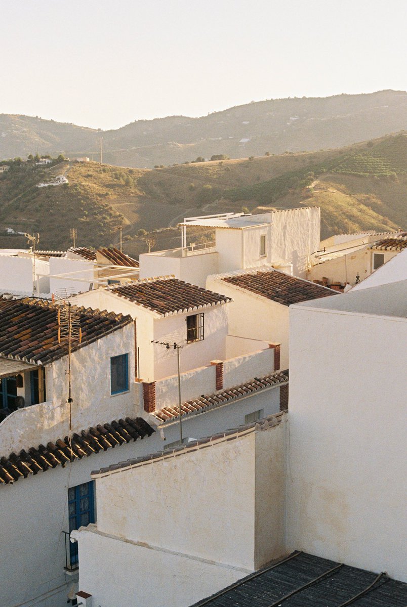 Long hot fay eventually delivers beautiful evening light. #andalusia #kodakgold #35mm #filmphotography