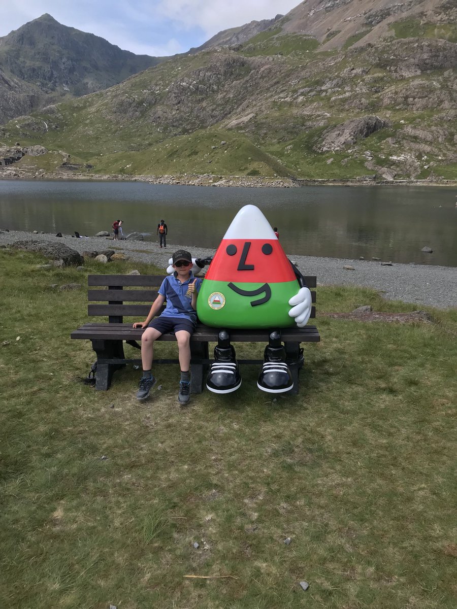 donna1harding's tweet photo. #hunlunMistarUrdd, @Urdd, ⁦@YGGGellionnen⁩ https://t.co/deGKFf4HGR