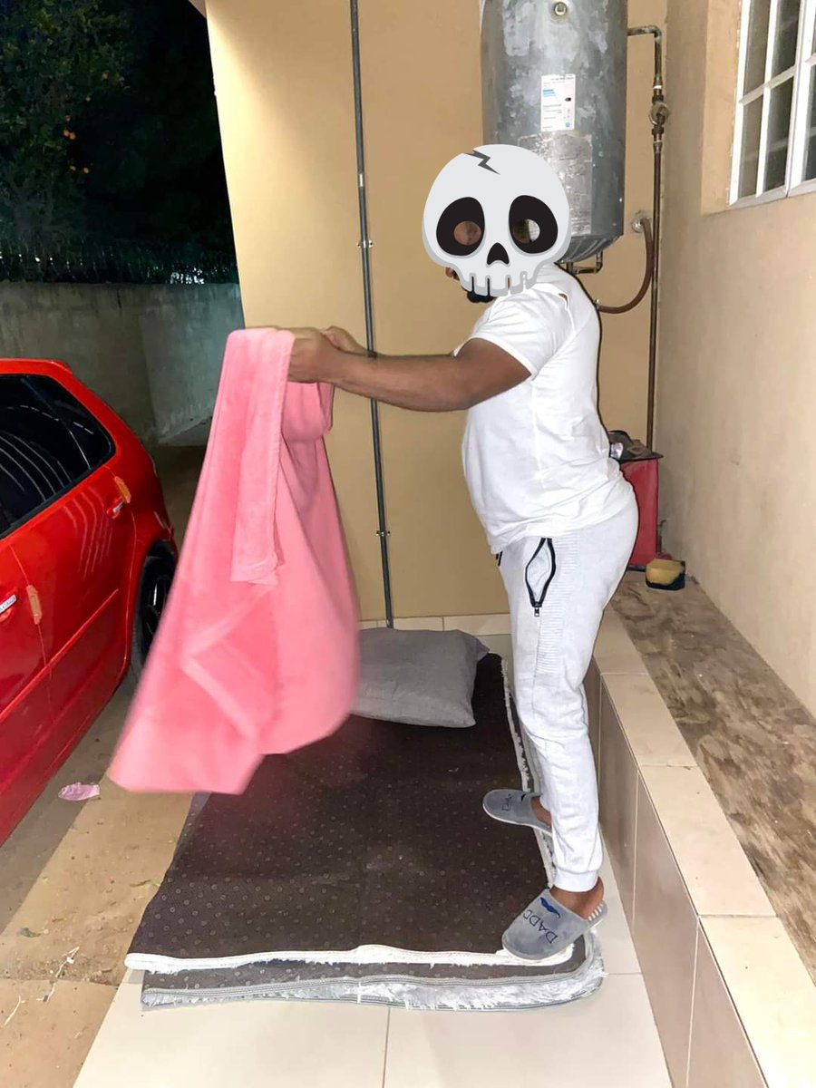 KwakuTheGhost's tweet image. I won an argument with my wife last night 😭