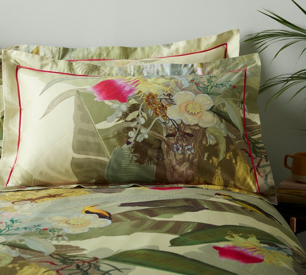 JonesAndTomlin's tweet photo. Have you checked-out Timorous Beasties, new to Jones &amp; Tomlin?

Their adventurous patterns are the perfect way to create a centre-piece in your bedroom.

Take a look at their bedding collection → https://t.co/vFHY7gdtjz

#BeddingCollection #Sheets #EclecticDecor #DuvetCovers https://t.co/vUuThszxbc