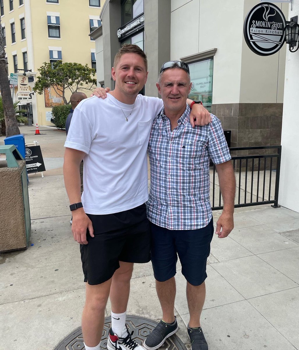 jay_quigley's tweet photo. Great to catch up with this man today,My head coach on the Irish national team Billy Walsh,All the way from Ireland to California to have a cuppa tea 🇮🇪
Massive thank you for everything you have done for me in my career,keep er lit with USA national team there blessed to have ya https://t.co/He71xRY48m