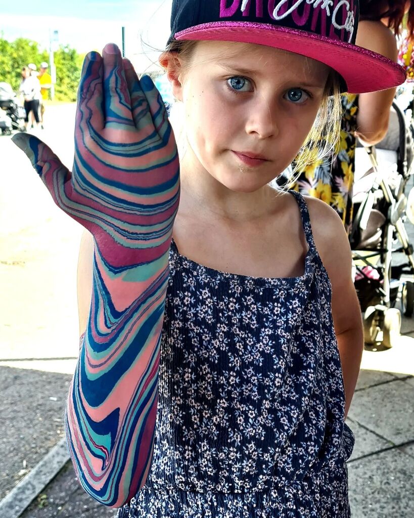 We love to be at Renfest. Daylight colours for this one. #Fubl #bodymarblinguk #festival #psychedelicdip